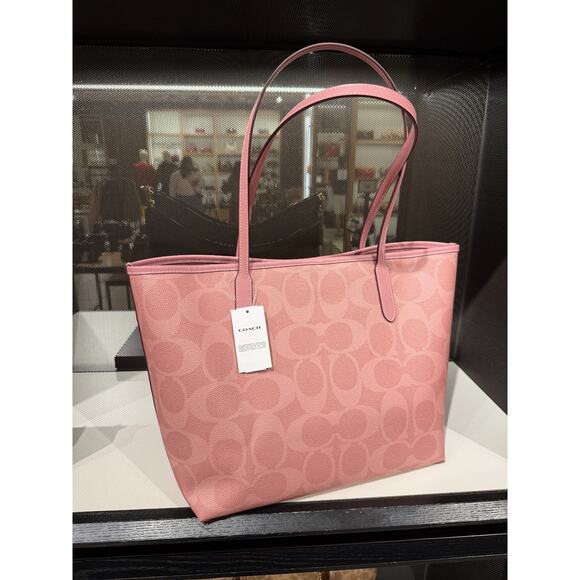 Last 1 ‼️COACH City Tote Bag In Signature Canvas CAL49 Dusty Pink - Picture 4 of 7
